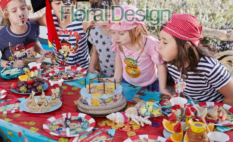 Papírový kelímek 250ml. "Piráti" 8ks