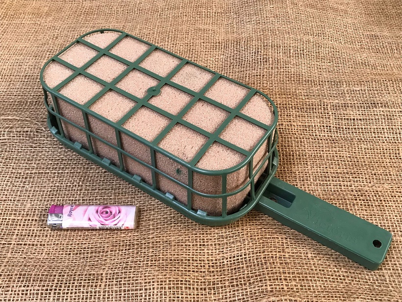 Cihla na suché ovál s držákem 23 x 8cm na plastovém podkladu