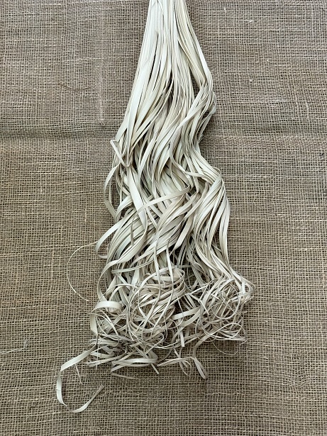 Palm ting twisted 250gr. bělená